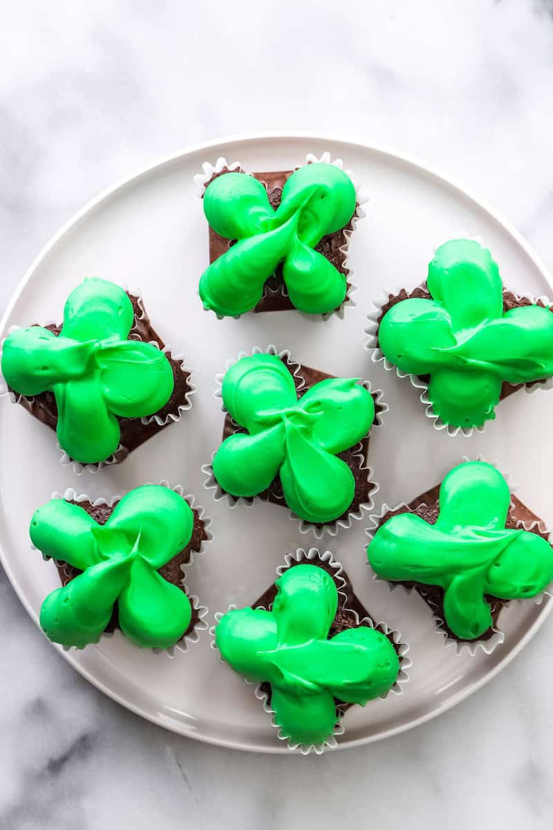 st. patrick's day cupcake ideas
