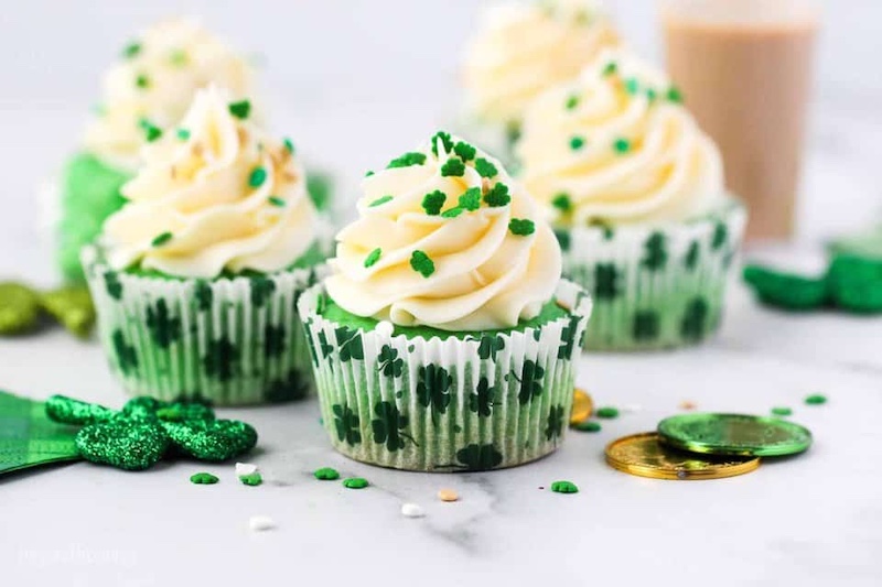 st. patrick's day cupcake ideas