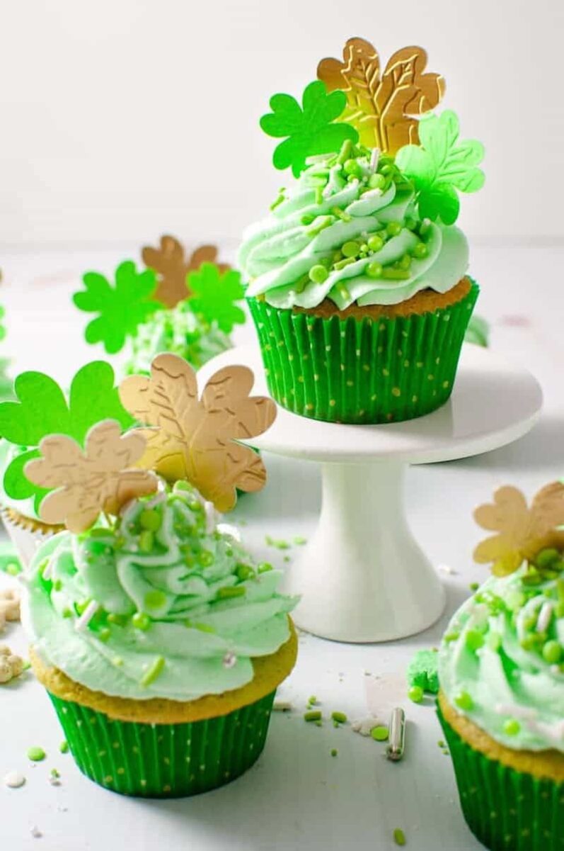 st. patrick's day cupcake ideas