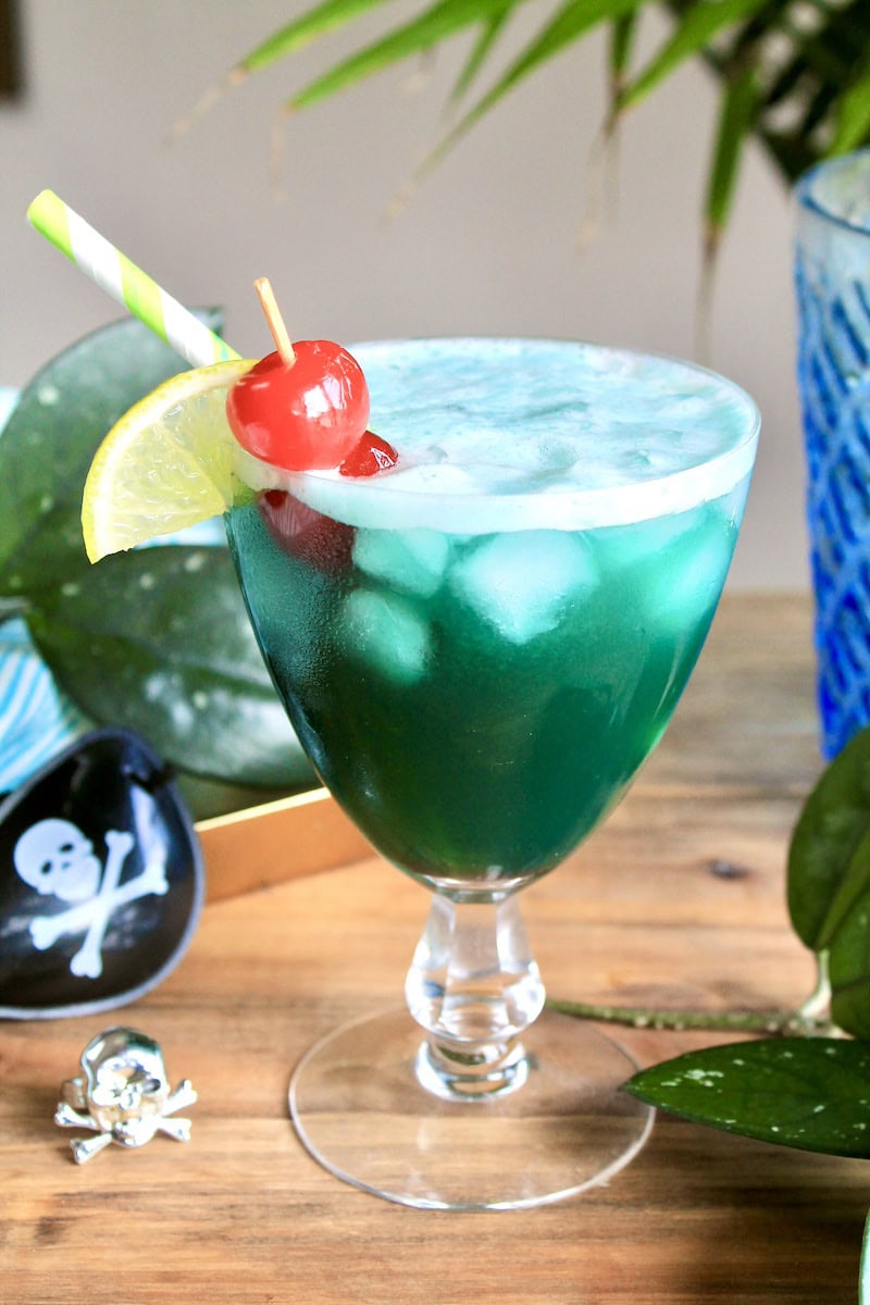 pineapple blue curacao pineapple rum drink