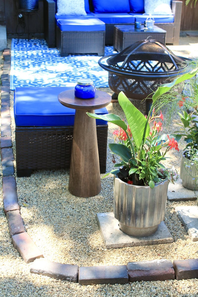 diy pea gravel patio with fire pit
