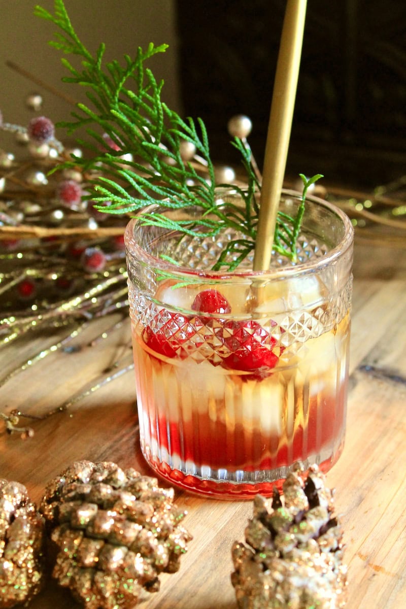 easy christmas drink with bourbon