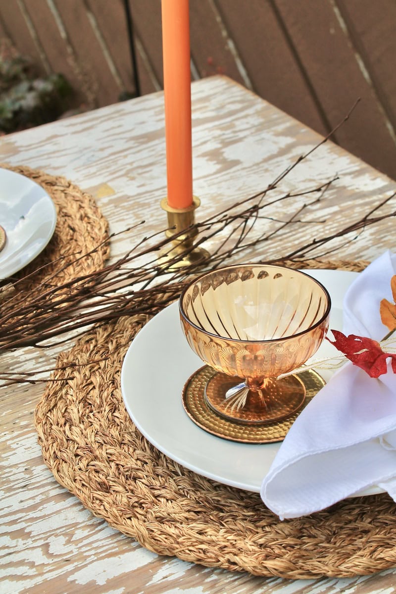 simple thanksgiving table decor