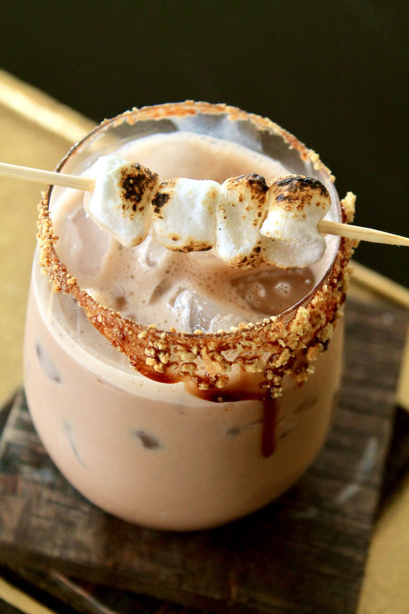 easy vodka smores creamy chocolate dessert drink